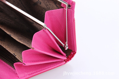 義烏杰誠 專業(yè)攝影服務(wù)助力錢包產(chǎn)品營銷