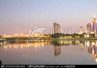 璀璨江畔，光影商城 義烏沿江夜景攝影賞析